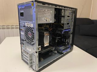 Torre Lenovo ThinkStation P520c Xeon W2125 16GB