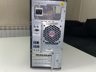 Torre Lenovo ThinkStation P520c Xeon W2125 16GB