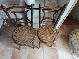 2 Sillas antiguas de madera - restaurar