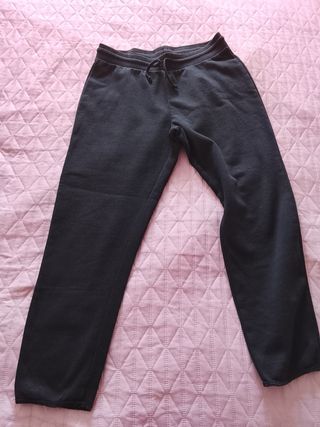 Pantalones, chándal, sport, short, fular...