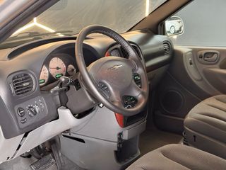 Chrysler Voyager ¡IMPECABLE!