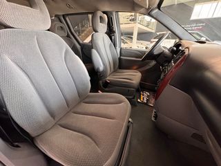 Chrysler Voyager ¡IMPECABLE!
