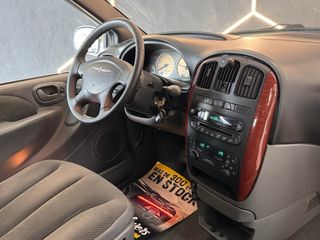 Chrysler Voyager ¡IMPECABLE!