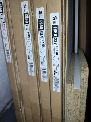 Costados para cocina Tokyo de Leroy Merlin.