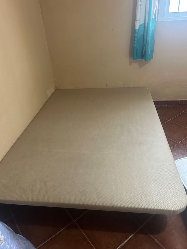 Somier cama de matrimonio de 135 + colchón.