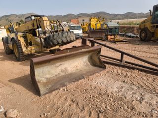 Manipulador telescópico CAT TH63