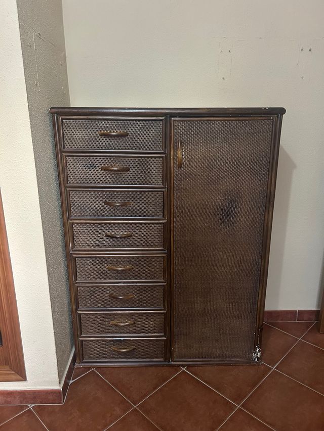 Cómoda vintage mimbre-madera