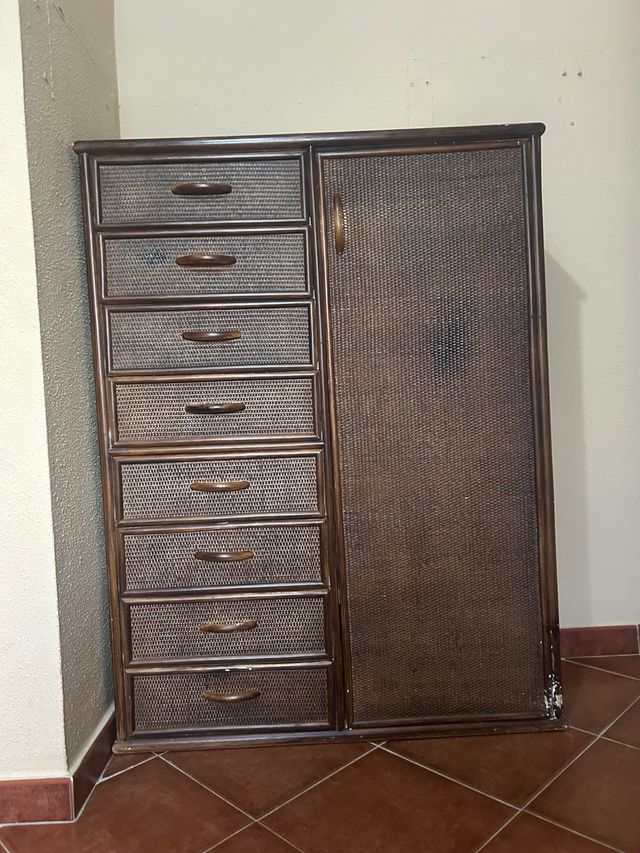 Cómoda vintage mimbre-madera