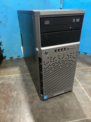 Servidor HP ProLiant ML310e Gen8 v2