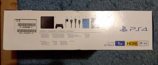 PS4 (PlayStation 4) muy cuidada.
