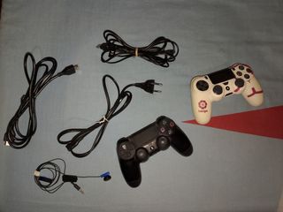 PS4 (PlayStation 4) muy cuidada.