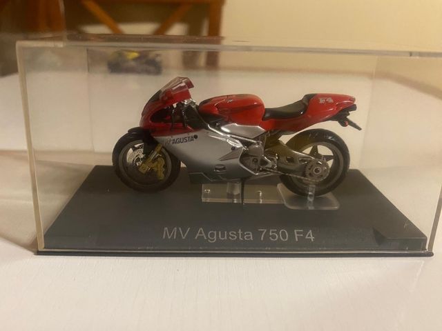 MV Agusta 750 F4 - Moto miniatura