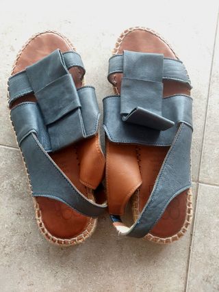 Sandalias Naguisa azules