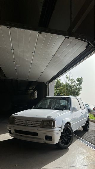 Peugeot 205 rallye