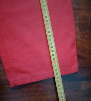 Pantaloni rossi vintage