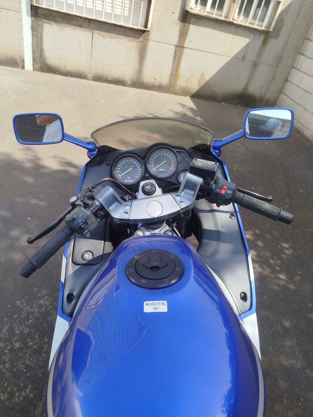 Kawasaki ZZ-R600 (1990) IMPECABLE