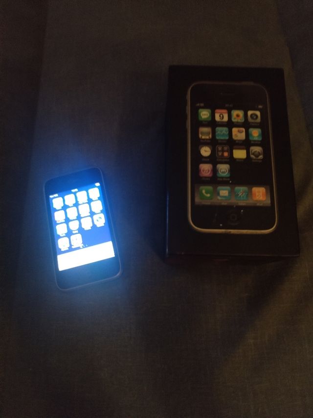 iPhone 3G 16GB -  Apple