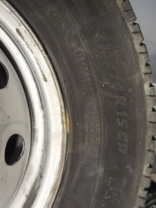 Ruedas usadas autocaravana + tapacubos 