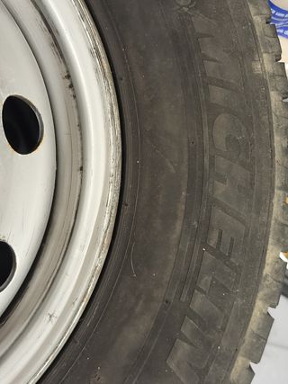 Ruedas usadas autocaravana + tapacubos 