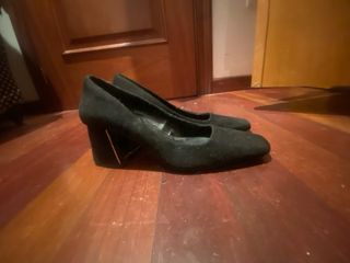 Zapatos negros tacón alto