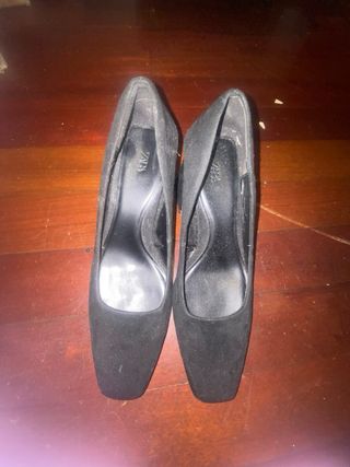 Zapatos negros tacón alto