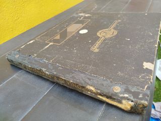 Carpeta recopilatoria con cuatro discos.