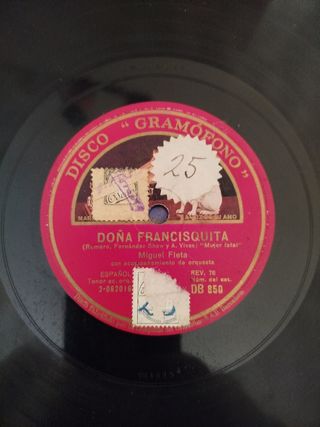 Carpeta recopilatoria con cuatro discos.