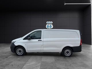 Mercedes-Benz Vito Combi 111 e-Vito Tourer largo 85 kW (116 CV)