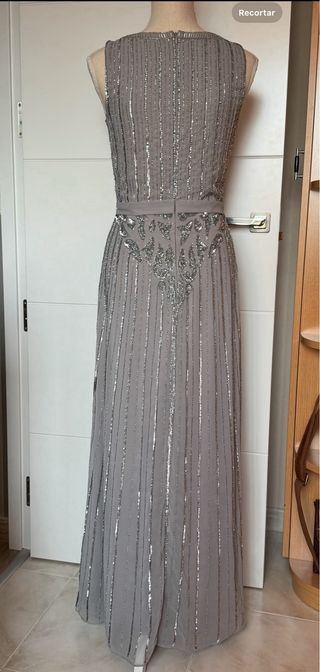 Espectacular vestido de fiesta largo gris perla