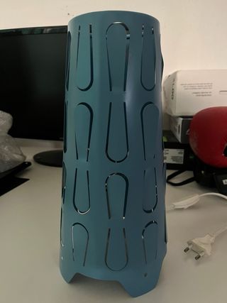 Candeeiro Ikea azul - Mesa