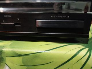 2x Tocadiscos Technics SL-J110R