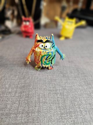 8 Figuras Monstruos Colores Comansi