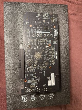 Tarjeta gráfica Asus RX580