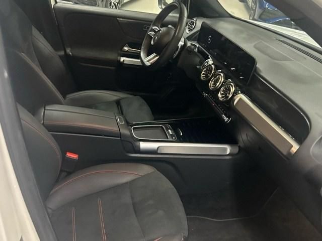 Mercedes-Benz GLB 2.0 200 D DCT 2024, foto 10