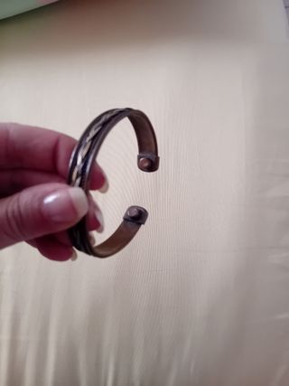 Bracciale rigido in rame anni 80 con intrecci