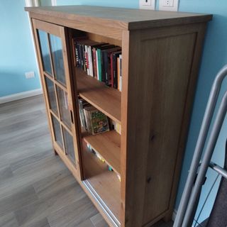 Libreria legno vetro ante scorr.