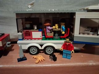 Autocaravana LEGO 60182