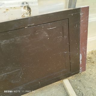 Puerta metálica usada 210cm