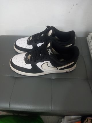 Nike Air Force 1 - 41 - Bianche e Nere