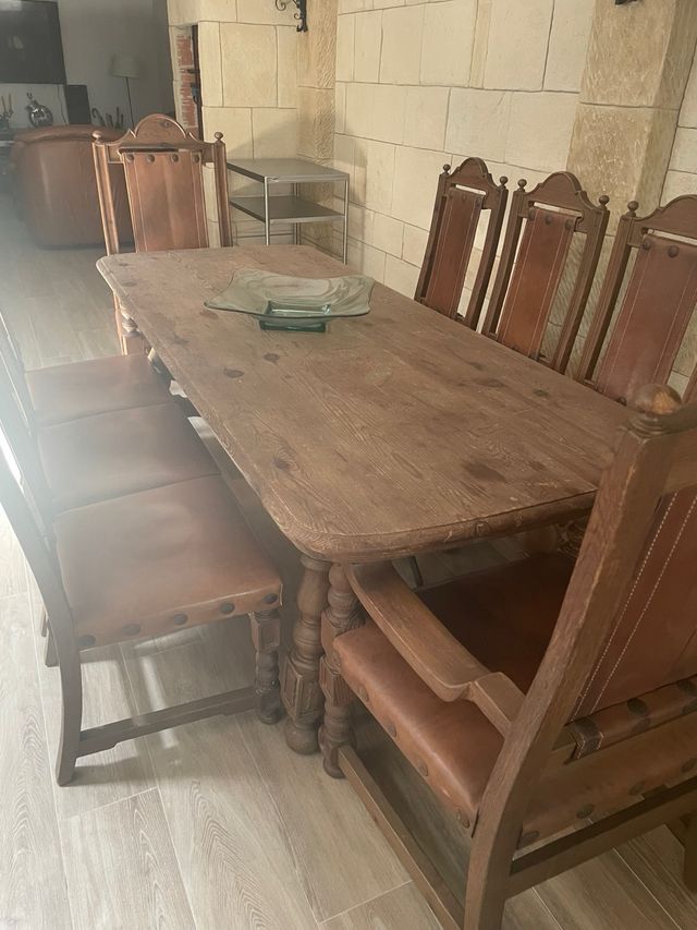 Conjunto mesa + 6 sillas madera + 2 sillones