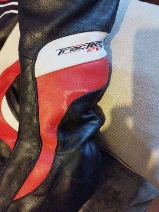 Chaqueta moto RST cuero negra roja