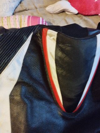 Chaqueta moto RST cuero negra roja