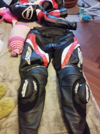 Chaqueta moto RST cuero negra roja