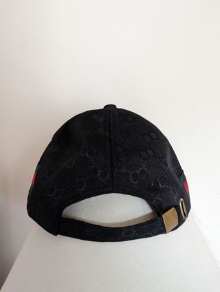 Sombrero negro. Cappello nero. Perfetto. Nuovo Guc
