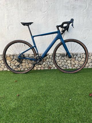Bicicleta Gravel Cannondale Topstone Carbon 6