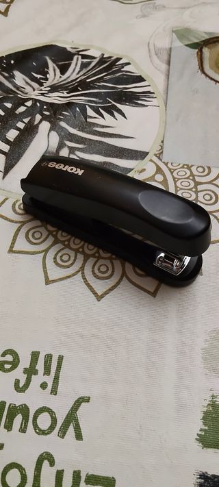 Grapadora Kores - Negra