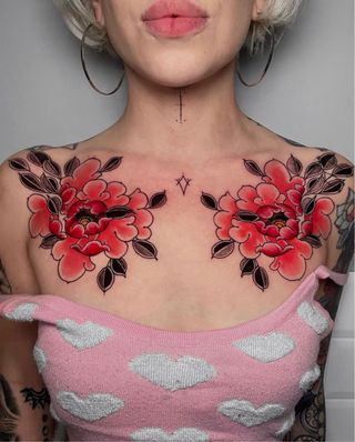 Tatuaje de Loto Rojo