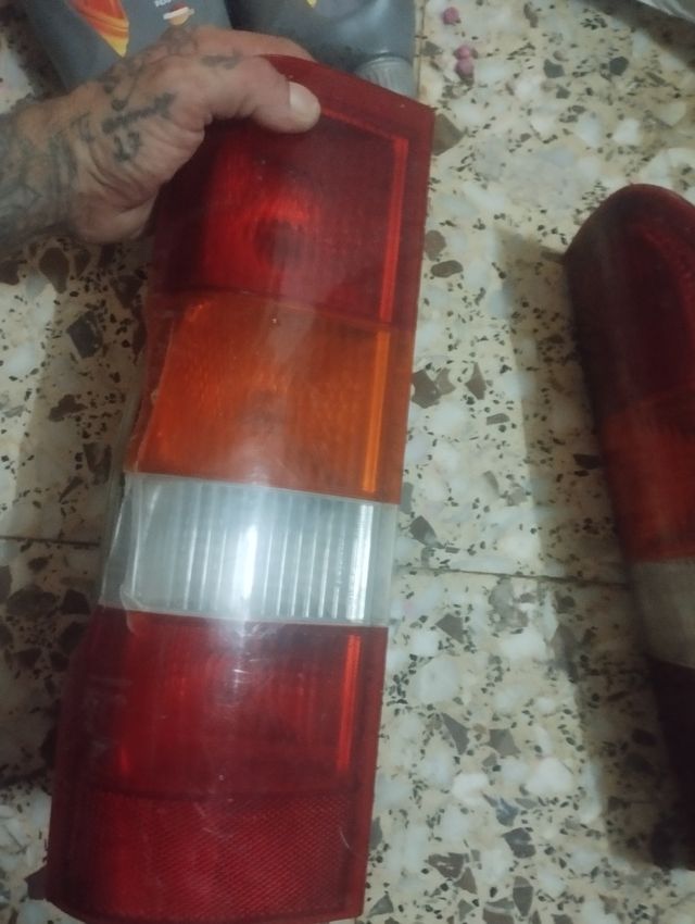 2 faros Ford Transit