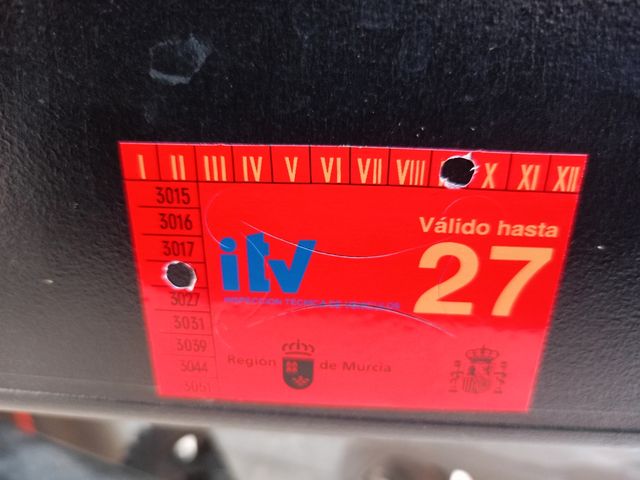 Suzuki V-Strom 650 blanca