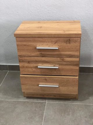 Mesita noche 3 cajones